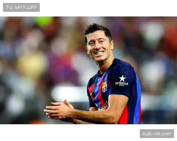 莱万多夫斯基纪录片揭秘:从球场巨星到人生转折的传奇之路 莱万多夫斯基纪录片揭秘:从球场巨星到人生转折的传奇之路