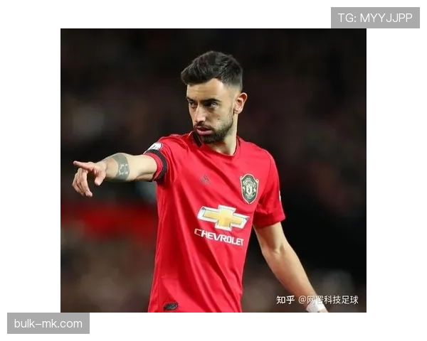 曼联的沉沦与矛盾暴露：阵容老化、战术混乱，豪门地位岌岌可危！